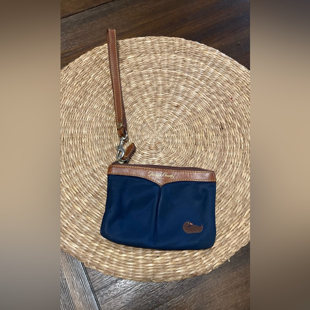 $30 Authentic Dooney & Burke Wayfarer Nylon Wristlet/Pouch Navy, 🦆Hot Pink